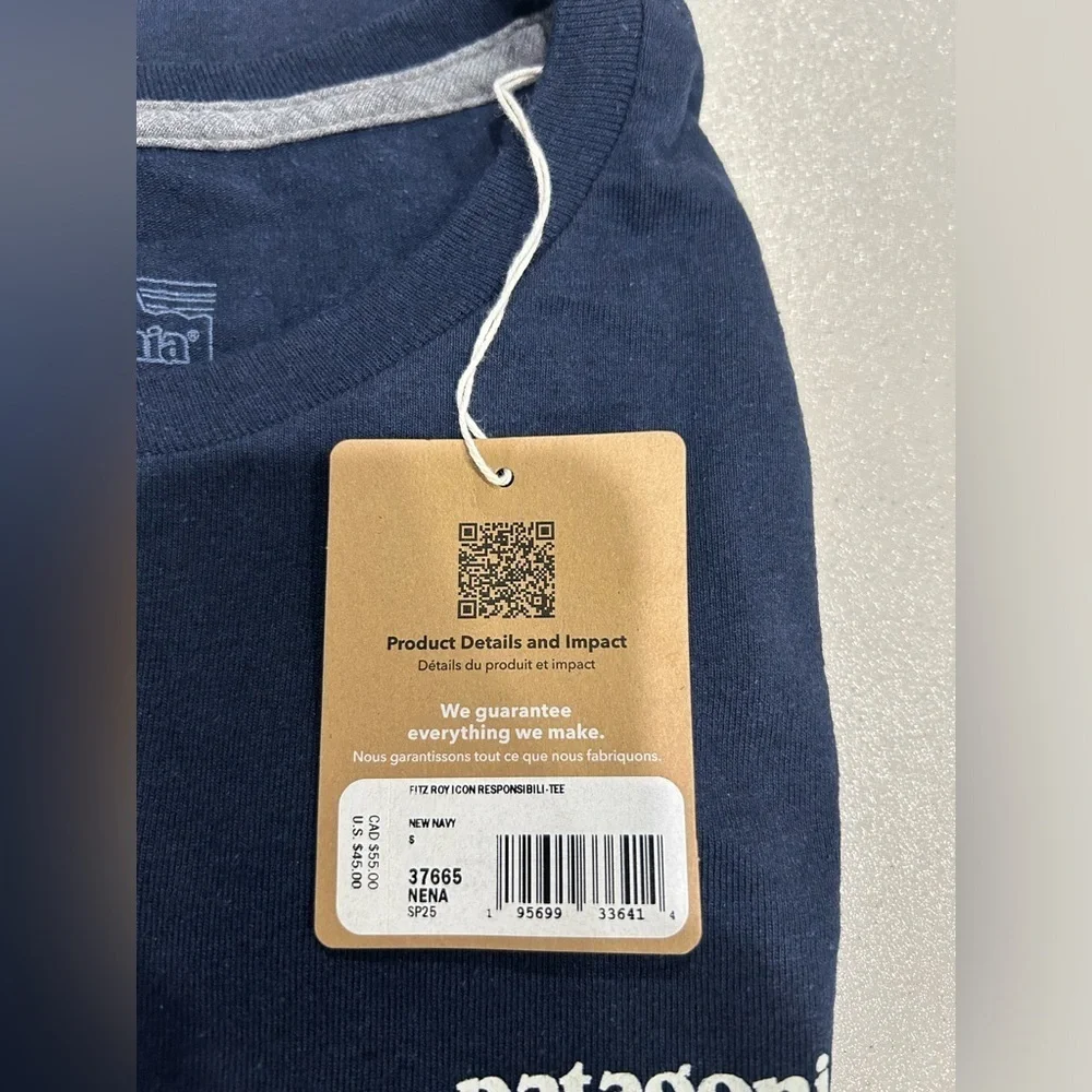 Patagonia Men's Small Fitz Roy Icon Responsibili-Tee T-Shirt New Navy Blue NWT